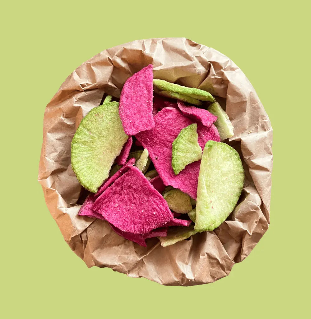 Vegetable and radish chips fried