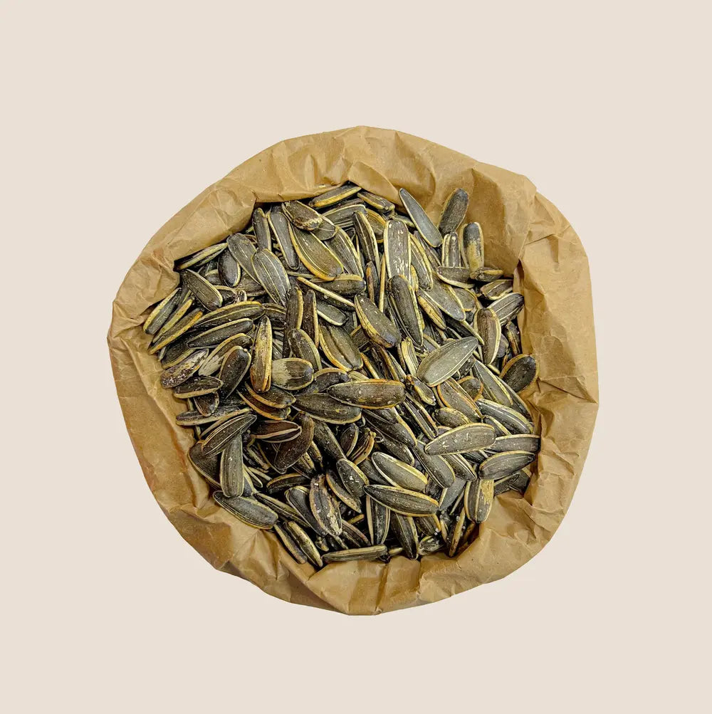 Rostade och Saltade Solrosfrön med Skal - Nötig & Närande Snack – Nötlandet