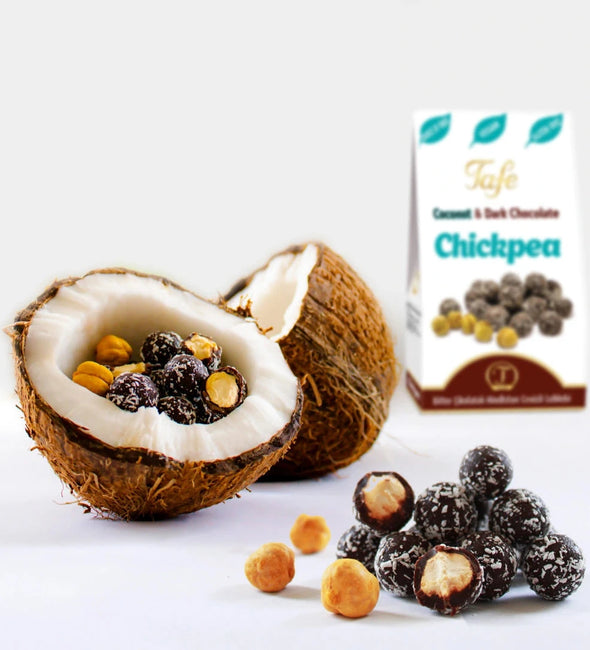 Kikärtor täckta med mörk choklad och kokos